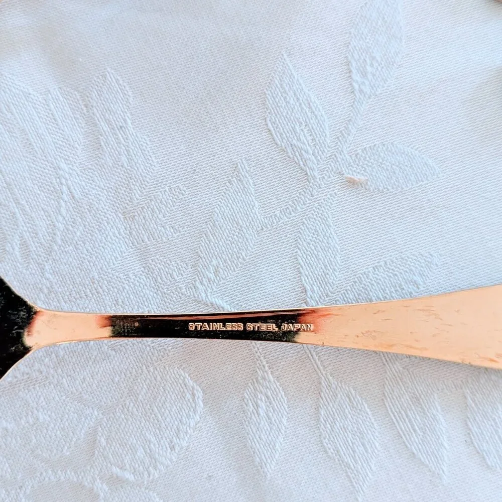 Set of 15 Holly Berry Gold-Tone Flatware Stainless Steel Japan Knife Fork Spoon